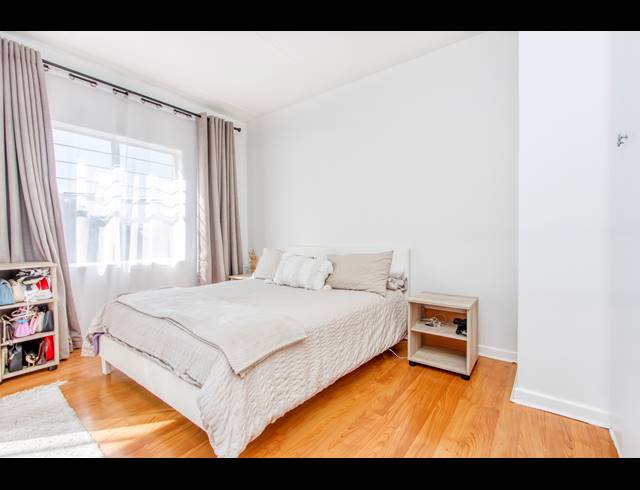 2 BEDROOM APARTMENT FOR SALE IN SUNDOWNER